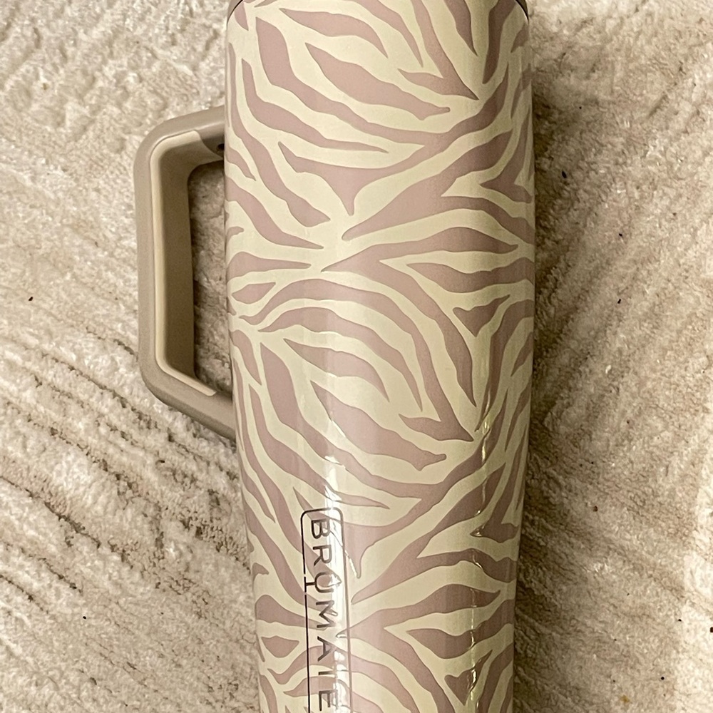 BRUMATE
ERA 40OZ ZEBRA - Picture 6 of 11